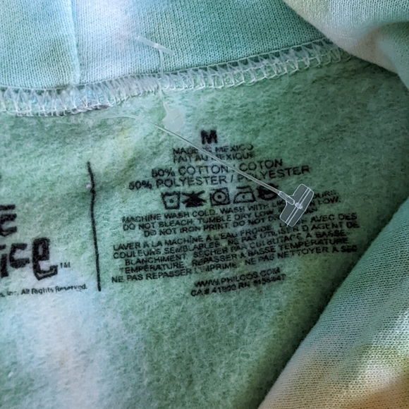 NWOT! TUPAC 90s Throwback Poetic Justice Tie-Dyed Cropped Fleece Hoodie - Picture 6 of 10